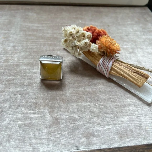 PIANEGONDA LARGE CABOCHON  YELLOW RUTILATED QUARTZ STERLING SILVER RING SIZE71/2 - Picture 2 of 8